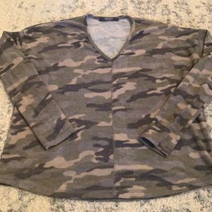 Size small camo long sleeve